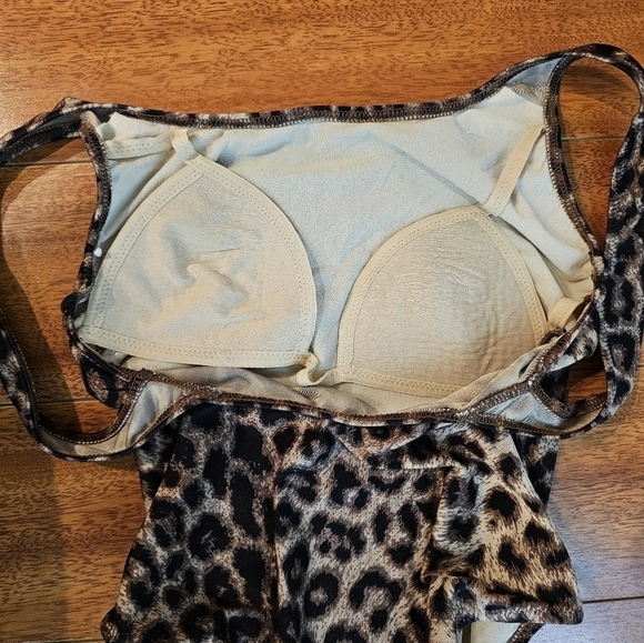 Shreanu Activity Swimsuit - Picture 12 of 16